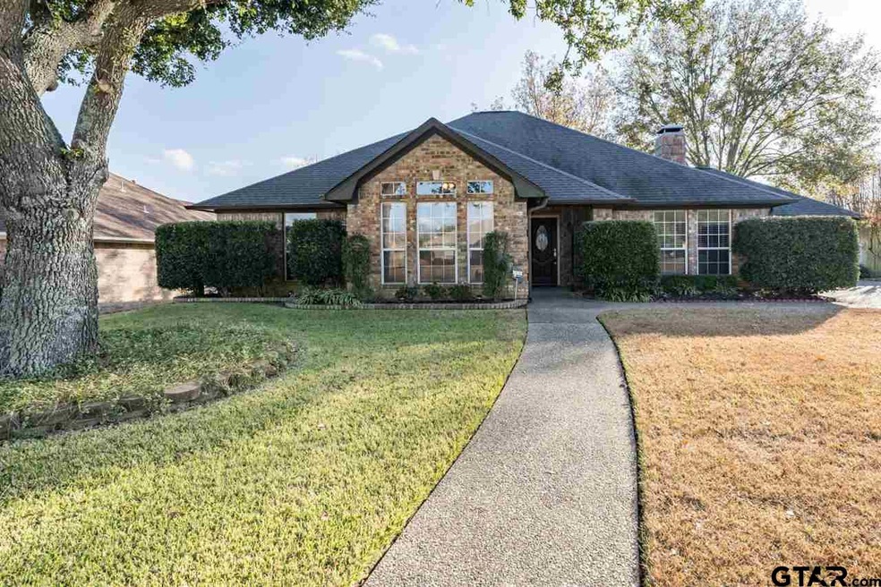1204 1204 Spring Branch Dr, Tyler, TX 75703 - photo 1
