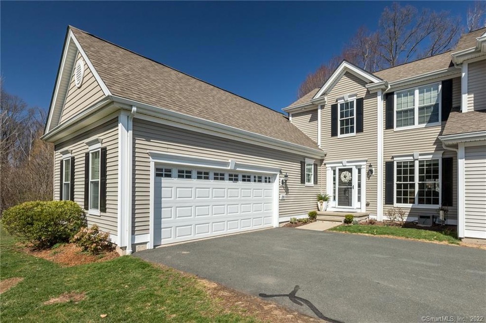 226 Barkledge Dr unit 226, Newington, CT 06111 - photo 1