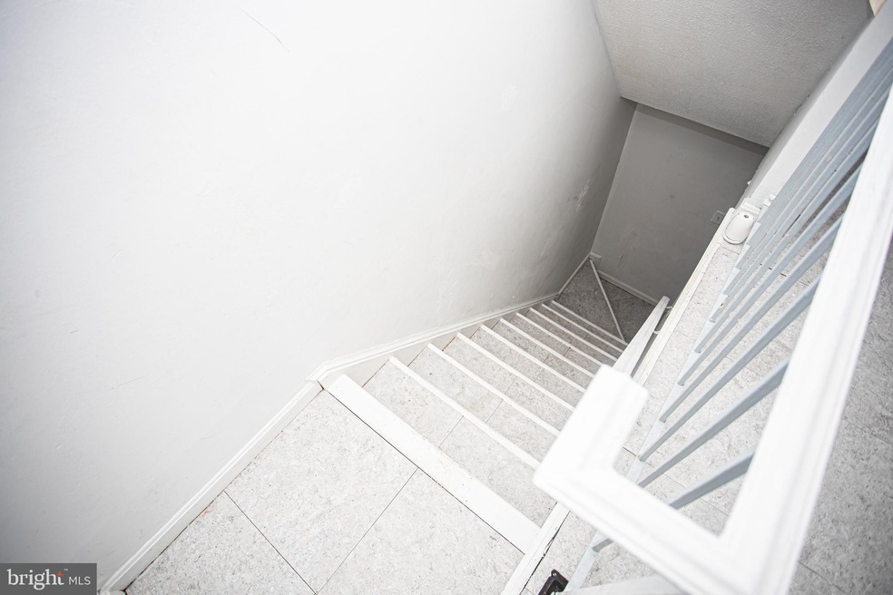 2242 Dawn Ln, Temple Hills, MD 20748 - photo 1