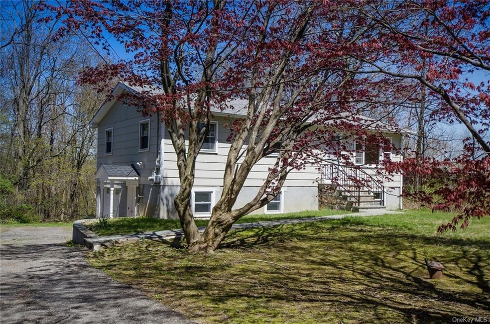 2 Laurie Ct, Carmel, NY 10512 - photo 1