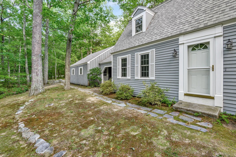 76 Linnell Rd Windham