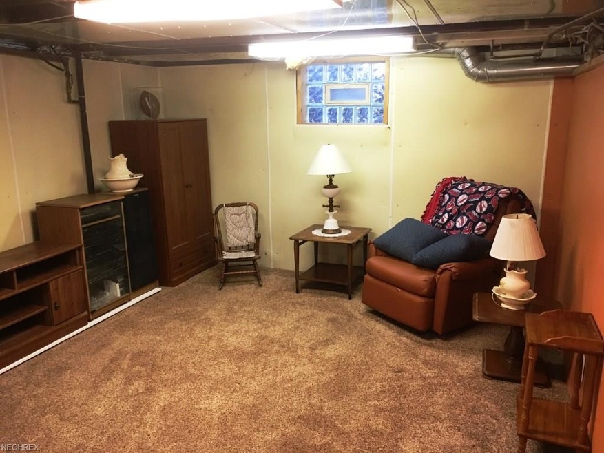 Recreation room lower lavel.