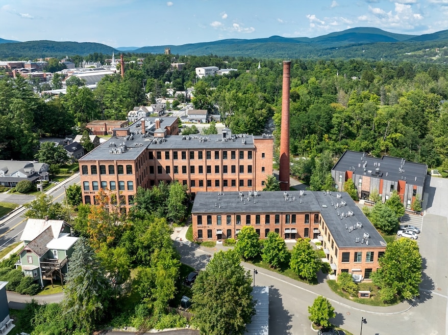 Pending $153,500 • Co-Listing Agent