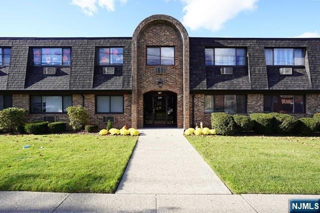 439 Ridge Rd unit 4, Lyndhurst, NJ 07071 - photo 1