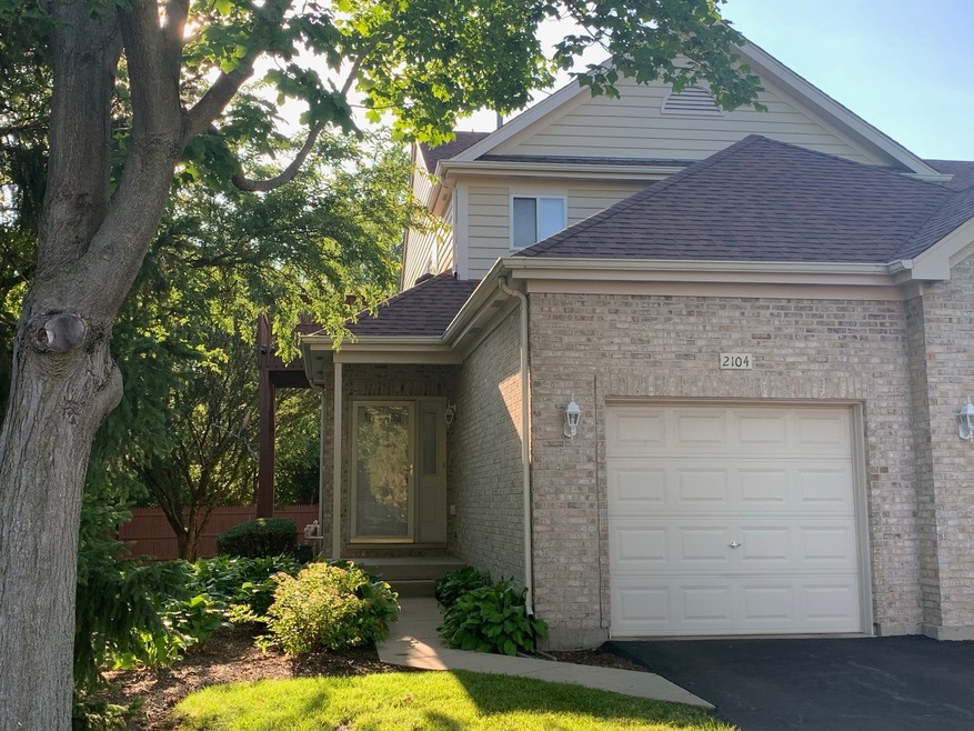 2104 Glacier Ct, Algonquin, IL 60102 - photo 1