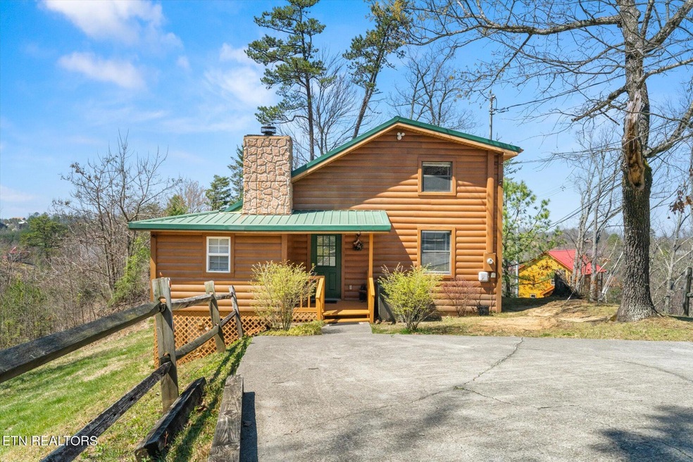 01-2124-Windy-Ln-Sevierville-TN-1