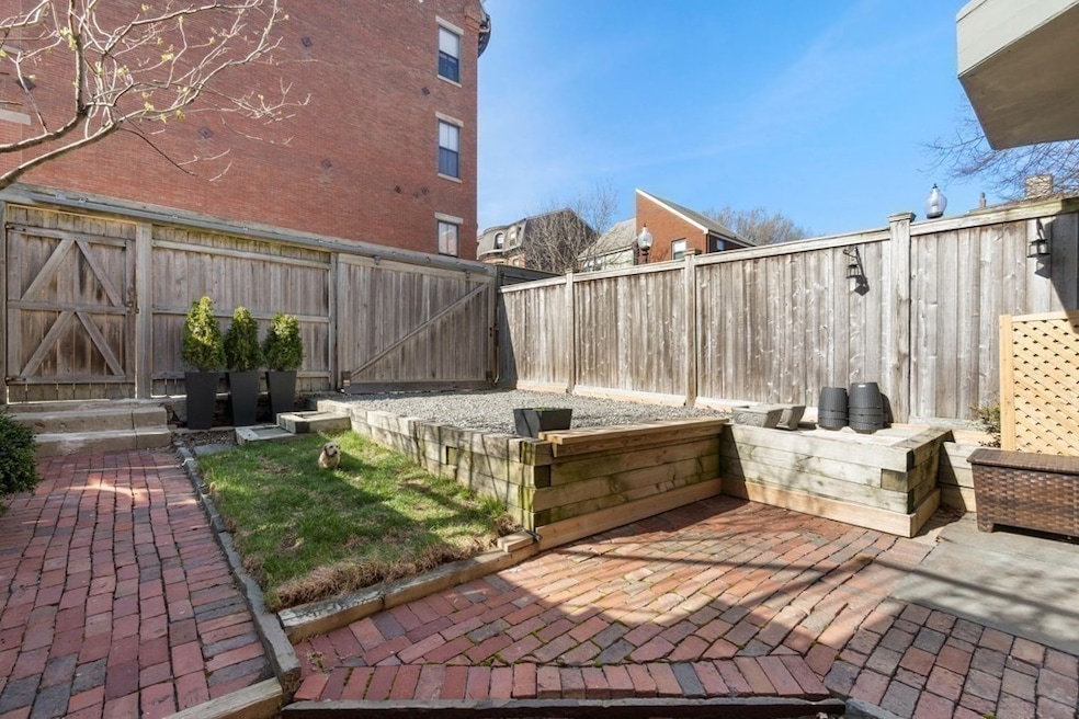 439 Shawmut Ave unit 6, Boston, MA 02118 - photo 1