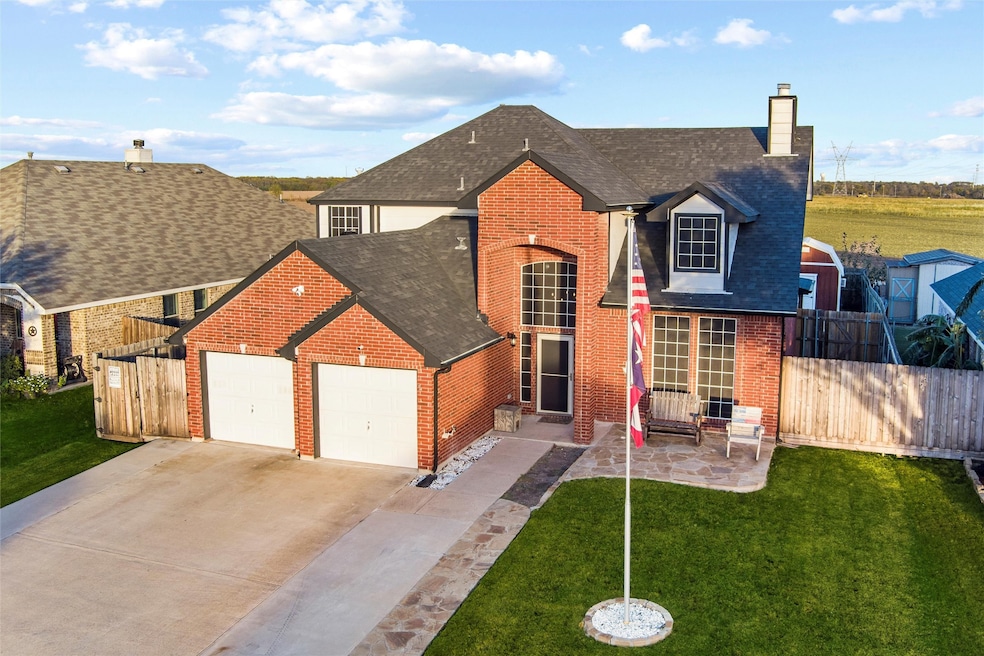 1908 Ridgecrest Dr, Royse City, TX 75189 - photo 1