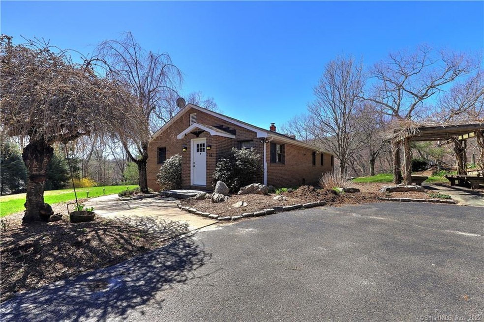 16 Freedman Ln, Monroe, CT 06468 - photo 1