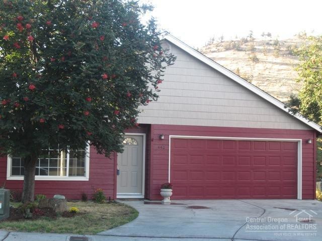 448 NE Alpenview Ln, Bend, OR 97701 - photo 1