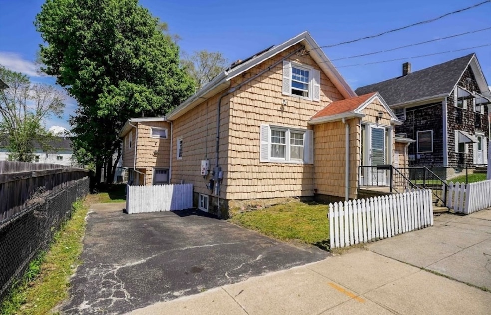 686 Charles St, Fall River, MA 02724 - photo 1