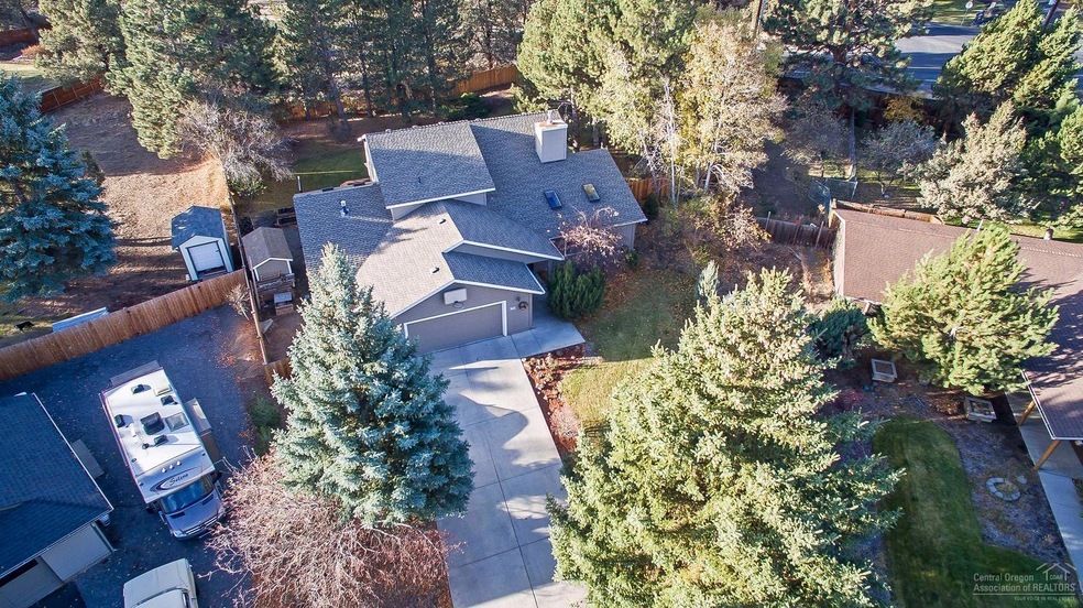 61303 King Josiah Place, Bend, OR 97702 - photo 1