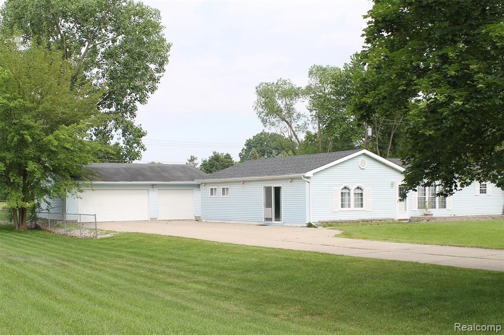 25893_Clark_FRONT_3.jpg