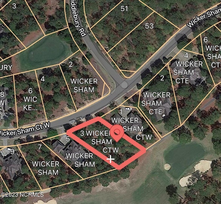 3 Wicker Sham Ct W