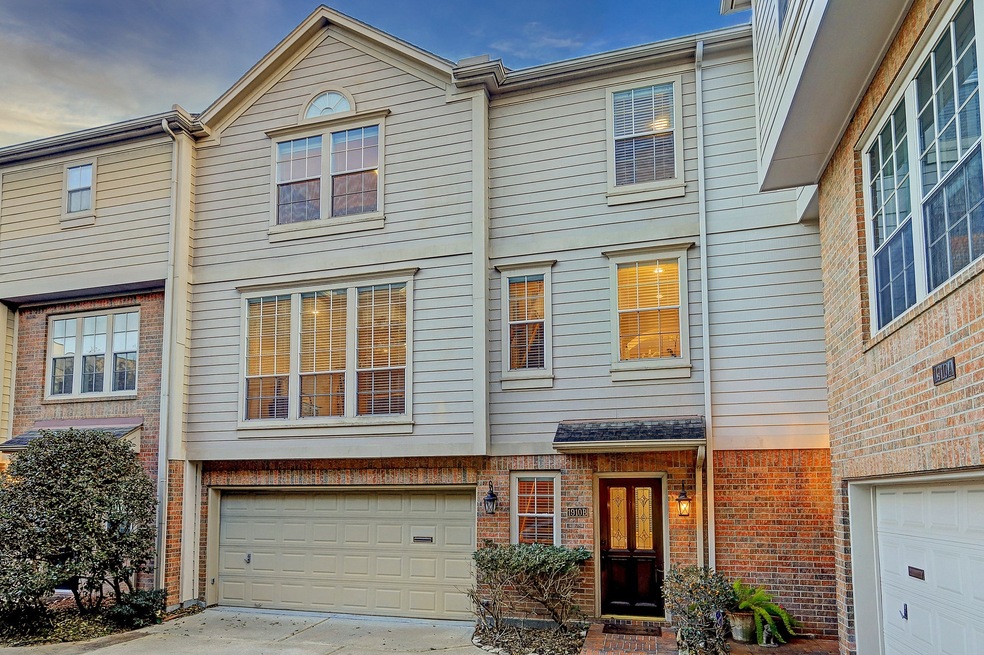 1910 Huldy St unit B, Houston, TX 77019 - photo 1