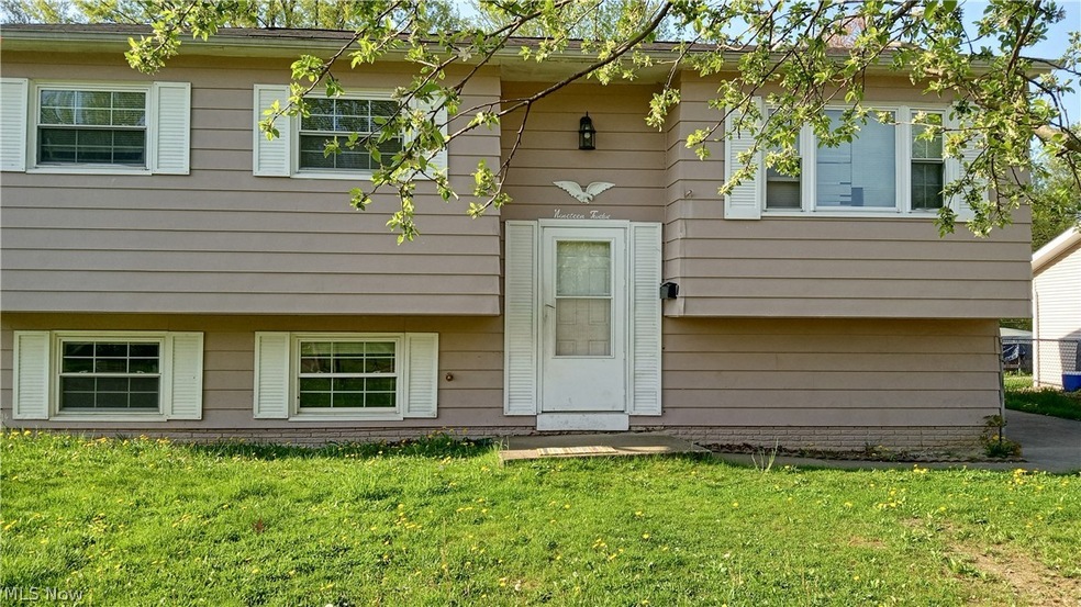 1912 E 40th St, Lorain, OH 44055 - photo 1