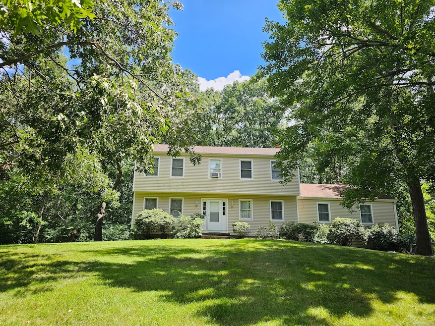 25 Brook Pine Dr, Shelton, CT 06484 - photo 1