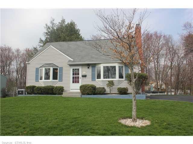 4 Bess Rd, Enfield, CT 06082 - photo 1
