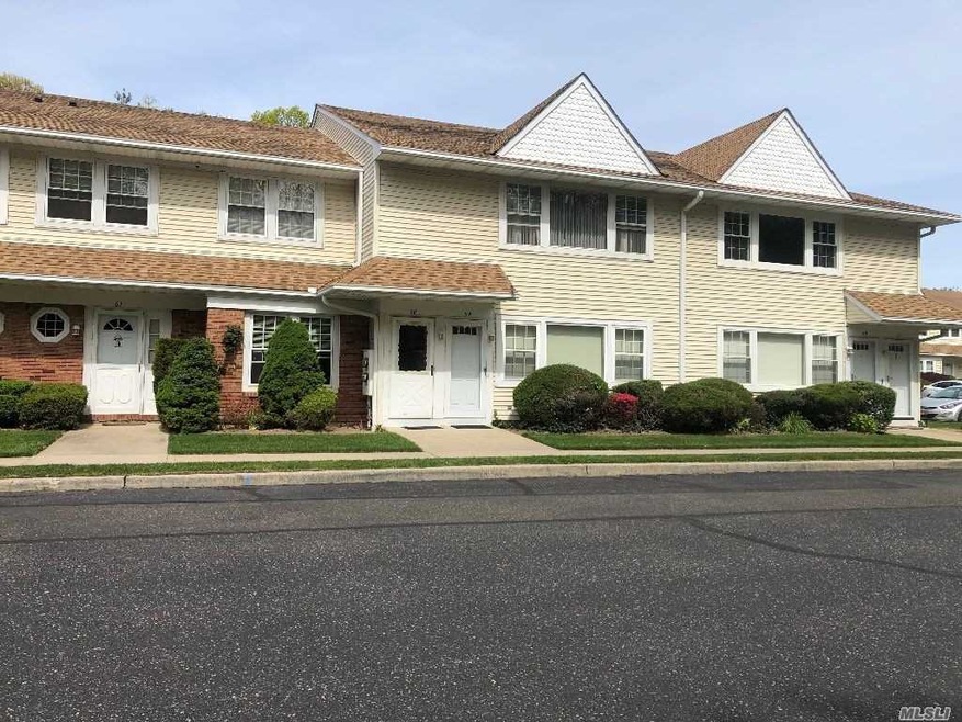 60 Gazebo Ln, Holtsville, NY 11742 - photo 1