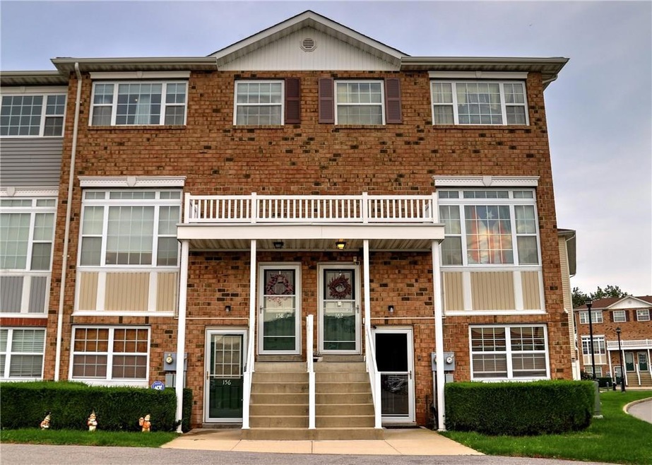 158 Surf Dr unit 486, Bronx, NY 10473 - photo 1