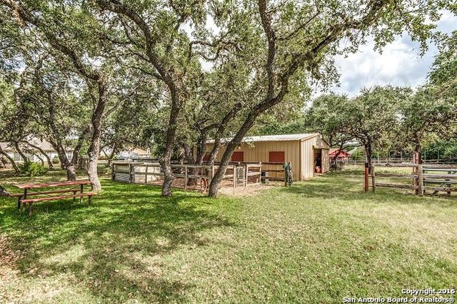 8501 Oak Thicket, San Antonio, TX 78255 - photo 1