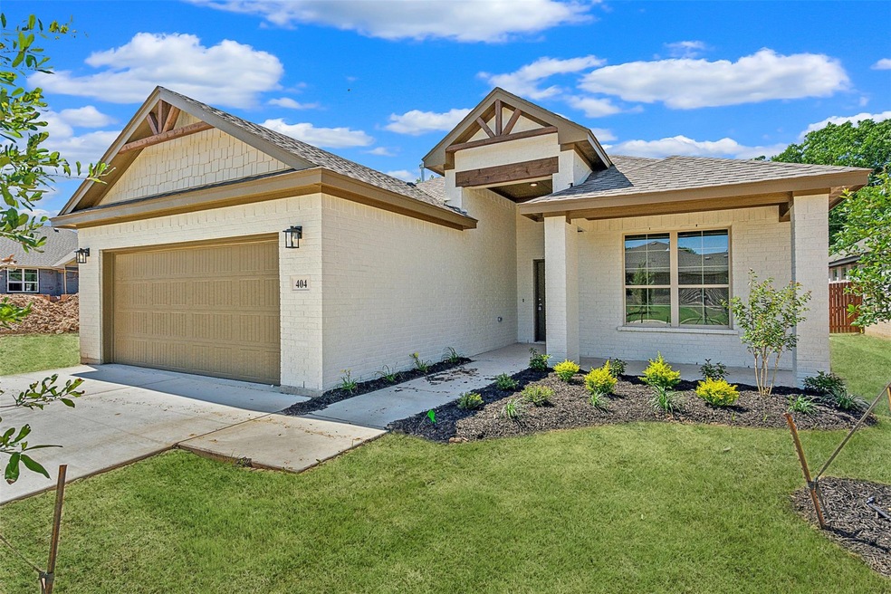 404 Clark Ave, Weatherford, TX 76086 - photo 1