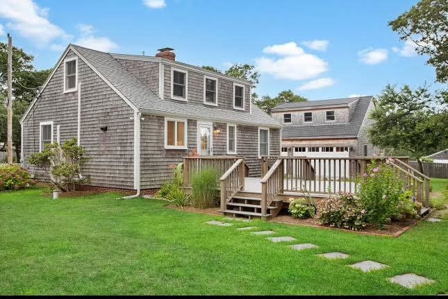 37 Weeks Ln, Edgartown, MA 02539 - photo 1