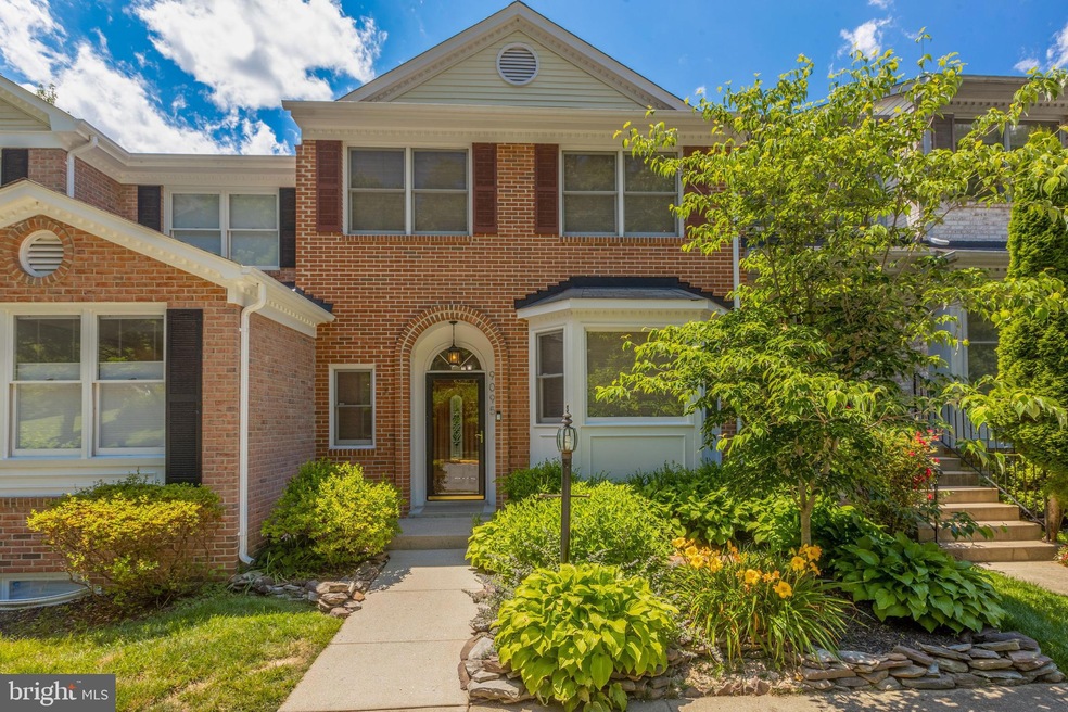 9095 Golden Sunset Ln, Springfield, VA 22153 - photo 1