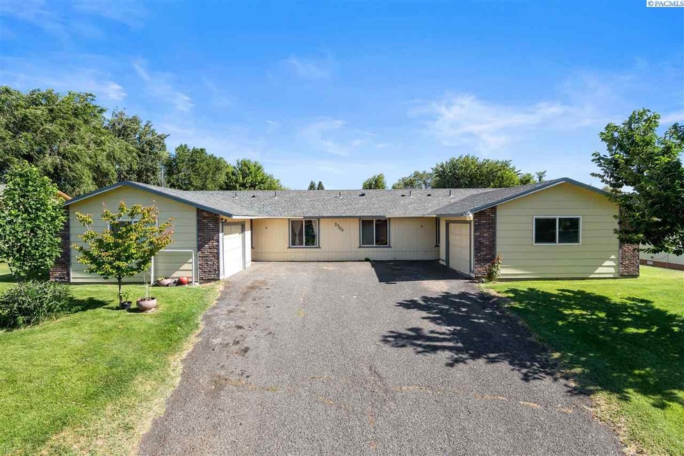 3706 W 6th Ave unit B, Kennewick, WA 99336 - photo 1