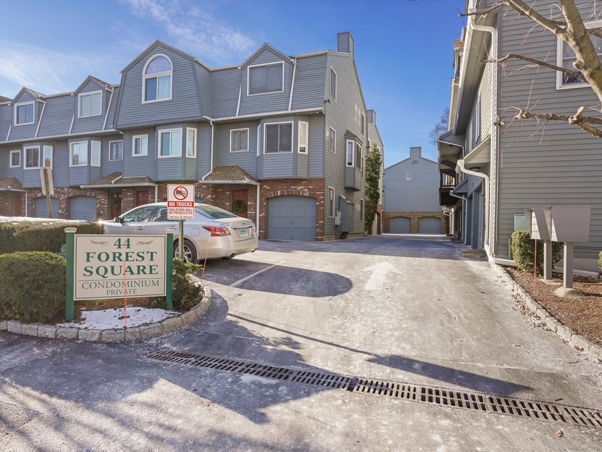 44 Pleasant St unit 30, Stamford, CT 06901 - photo 1