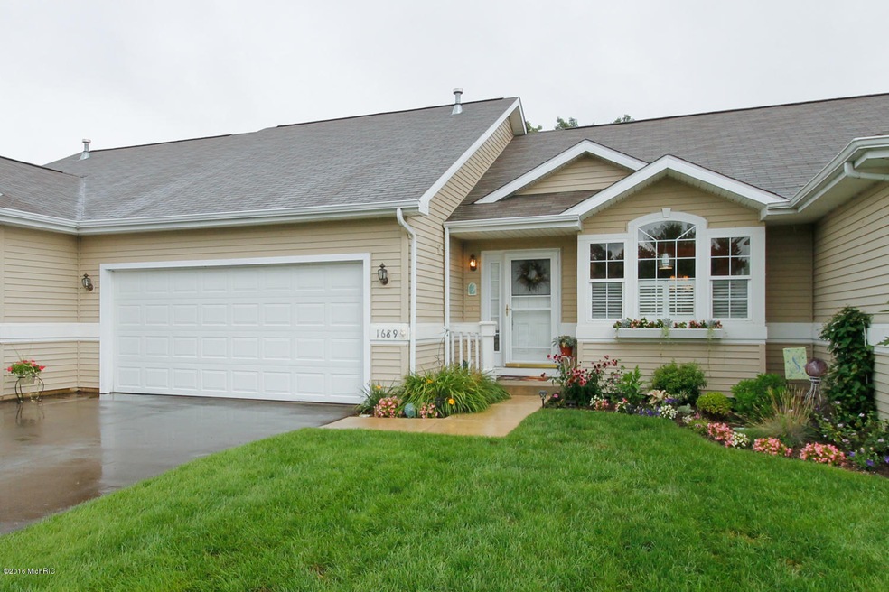 1689 Linden Trail-102