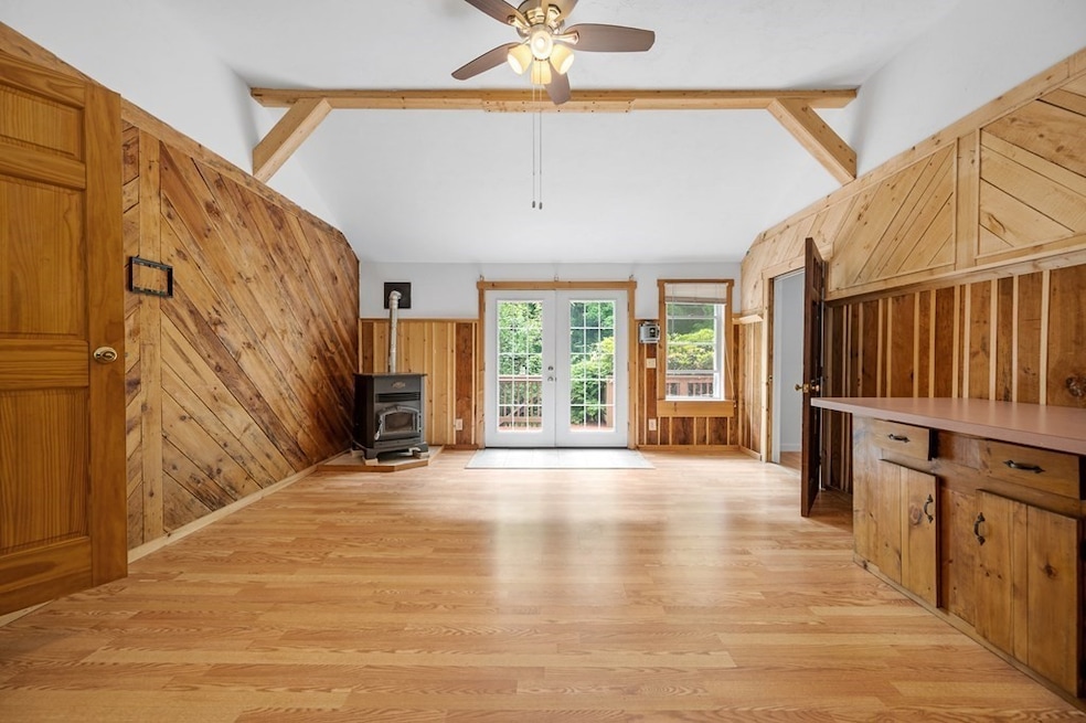 60 Glen St, Douglas, MA 01516 - photo 1