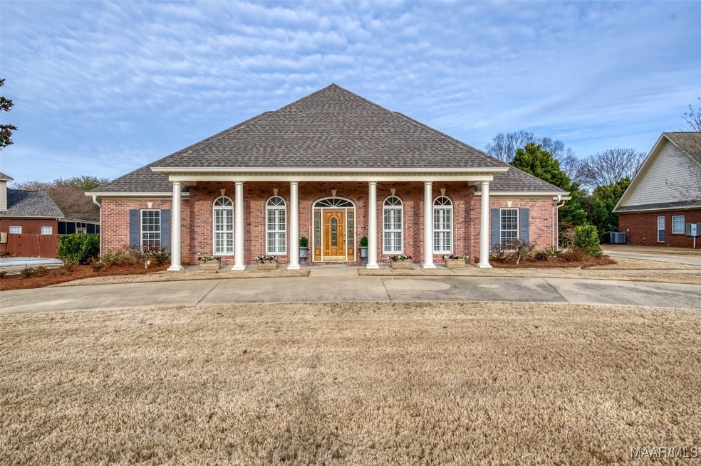 Welcome to 8248 Chadburn Crossing!