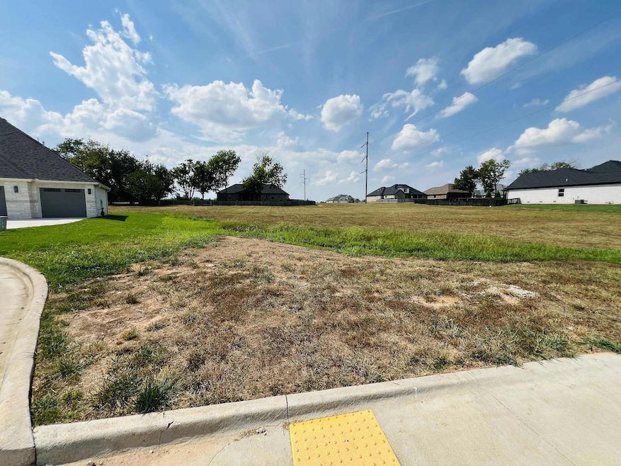 1999 N Riva Ridge Ct, Springfield, MO 65802 - photo 1