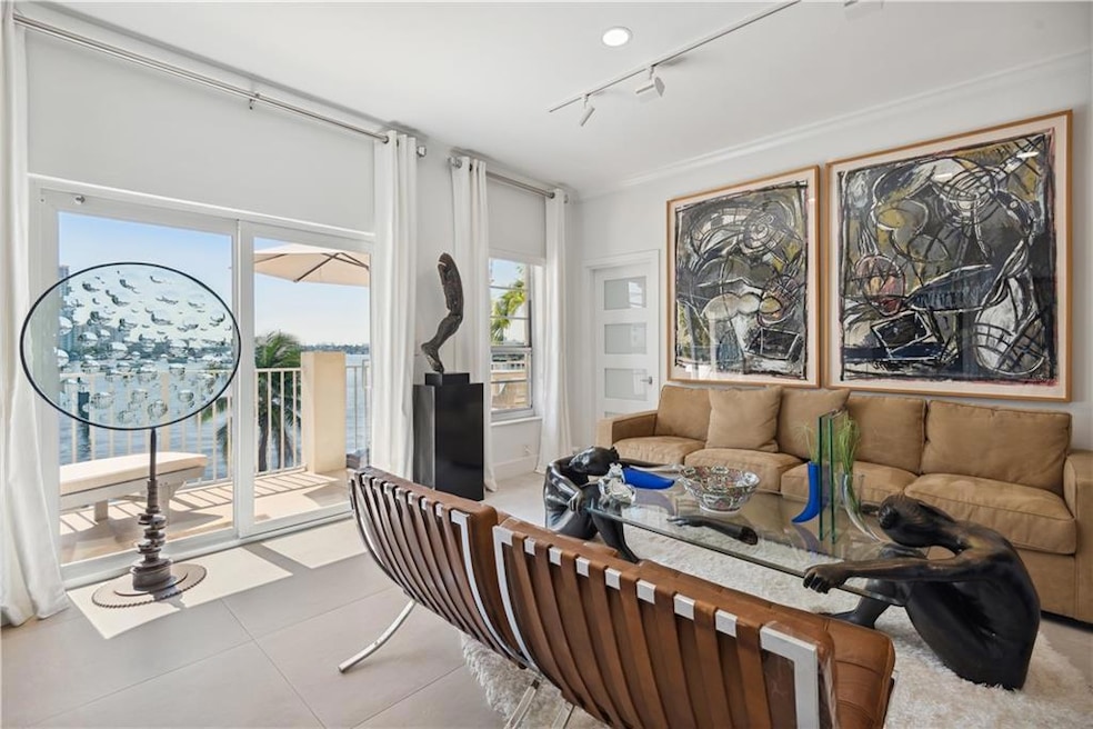 Sold $1,075,000 • Co-Listing Agent