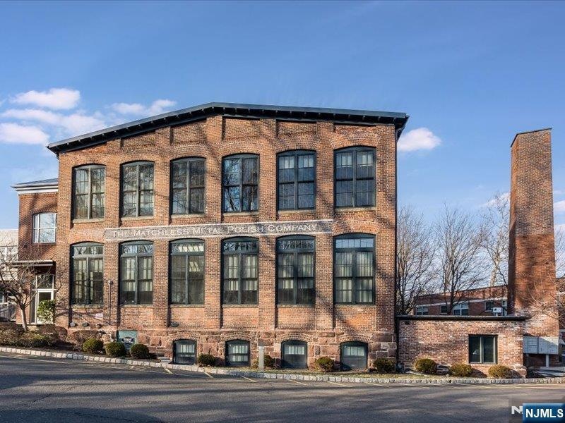 25 Clark St unit 202, Glen Ridge, NJ 07028 - photo 1