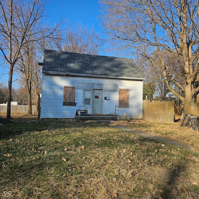 808 E 20th St, Anderson, IN 46016 - photo 1