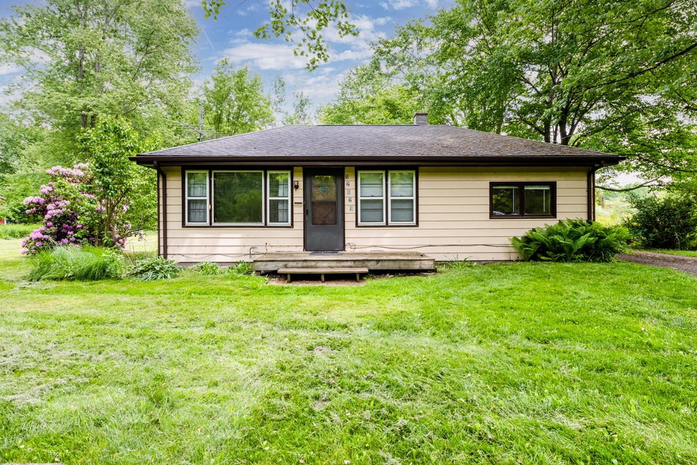 12829 California Rd, Sawyer, MI 49125 - photo 1