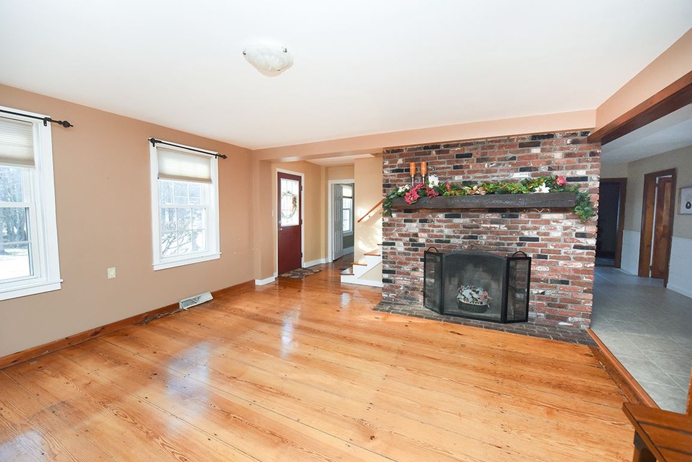 194 Liberty Hill Rd, Bedford, NH 03110 - photo 1