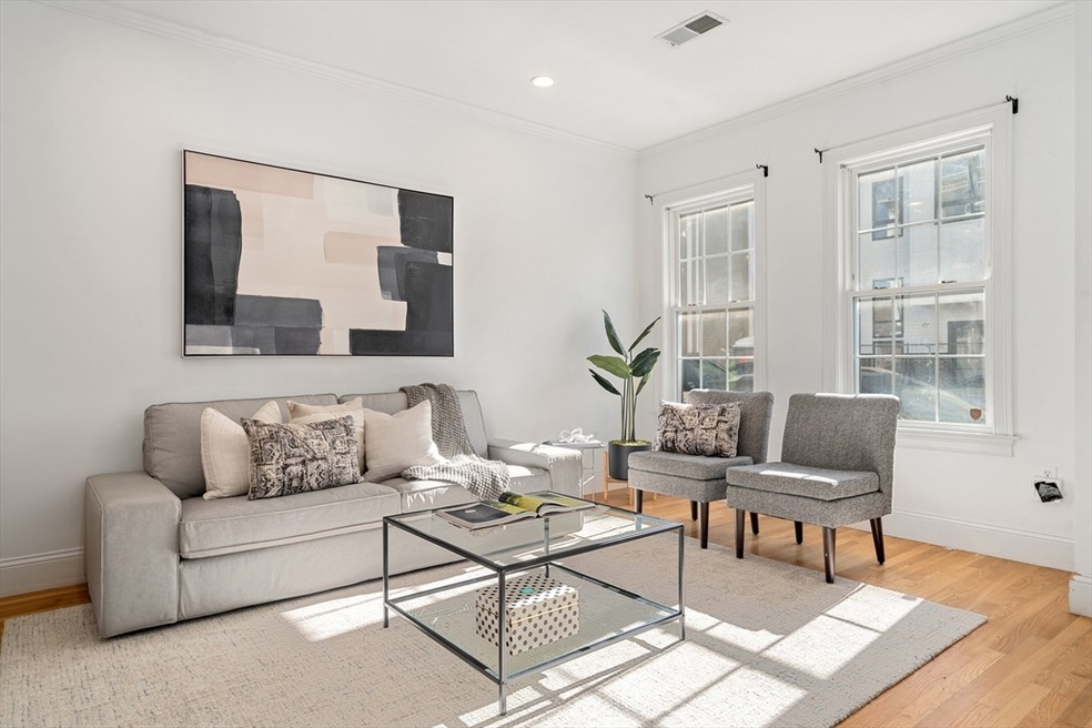 408 E 3rd St unit 3, Boston, MA 02127 - photo 1