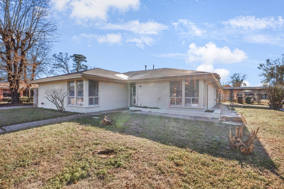 9715 Shady Dr, Houston, TX 77016 - photo 1