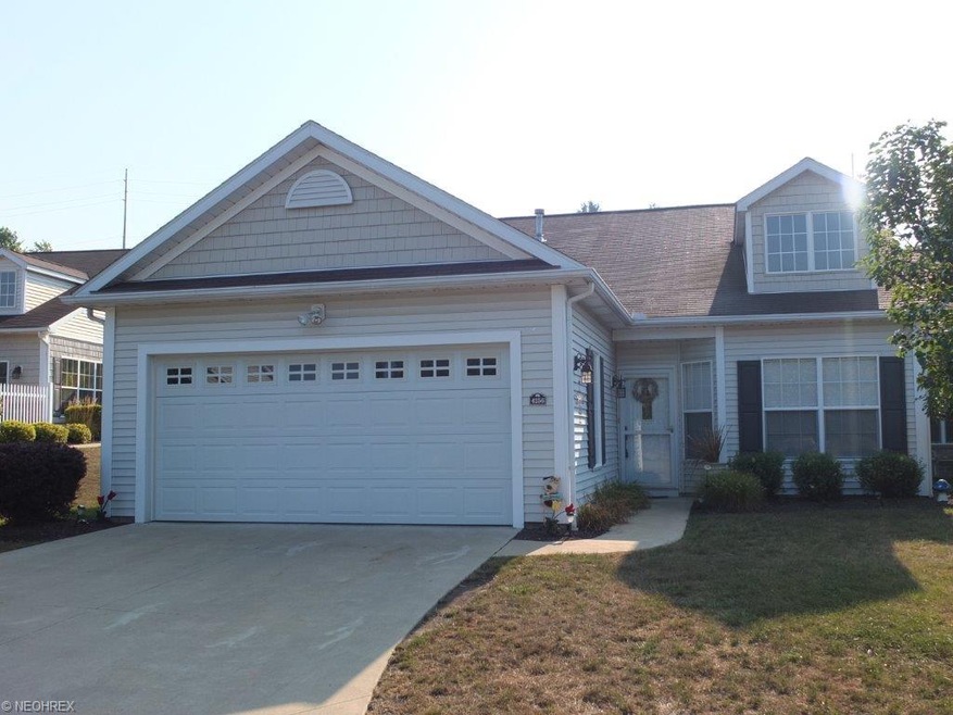 Pristine condition 3 bedroom, 2 full bath condo wi