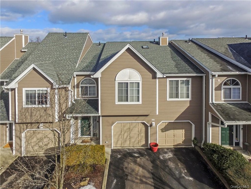 113 Eagle Ridge Way unit 38, Nanuet, NY 10954 - photo 1