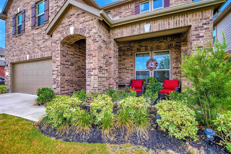 Welcome to this gorgeous home that will not disapp