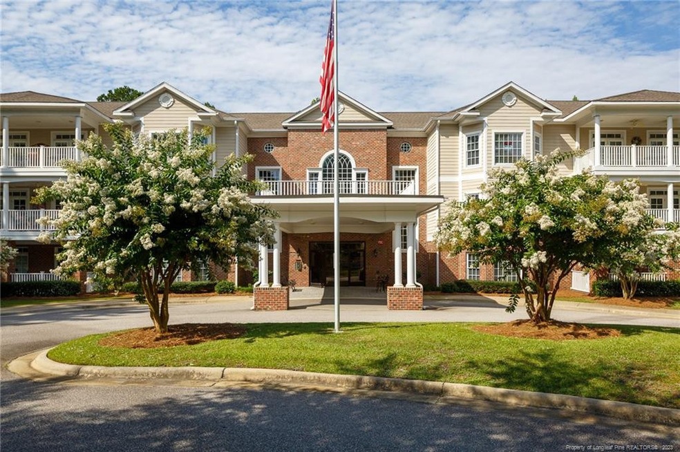 324 Glenburney Dr unit 304, Fayetteville, NC 28303 - photo 1