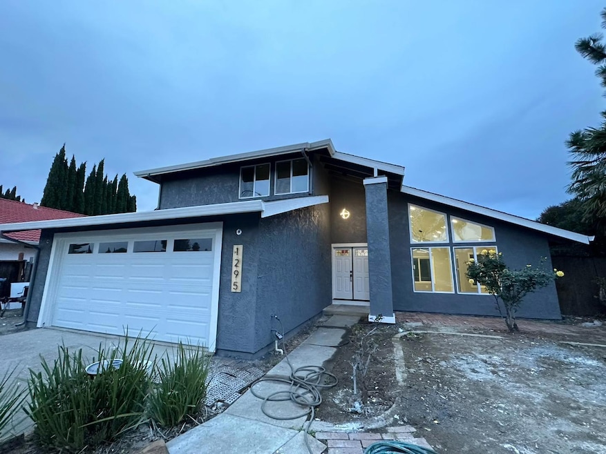 Sold $1,290,000 • Co-Listing Agent