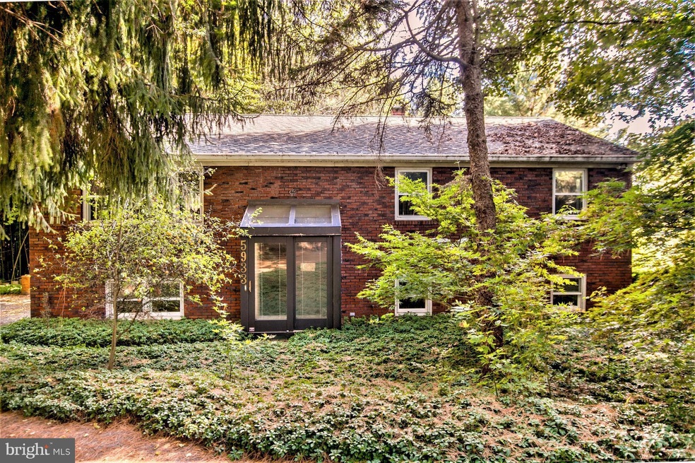 5933 Snowdens Run Rd, Sykesville, MD 21784 - photo 1