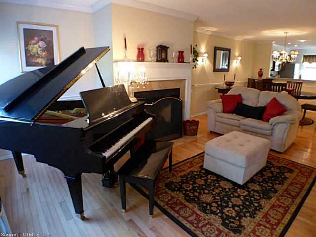 12 Legend Hill Rd, Madison, CT 06443 - photo 1