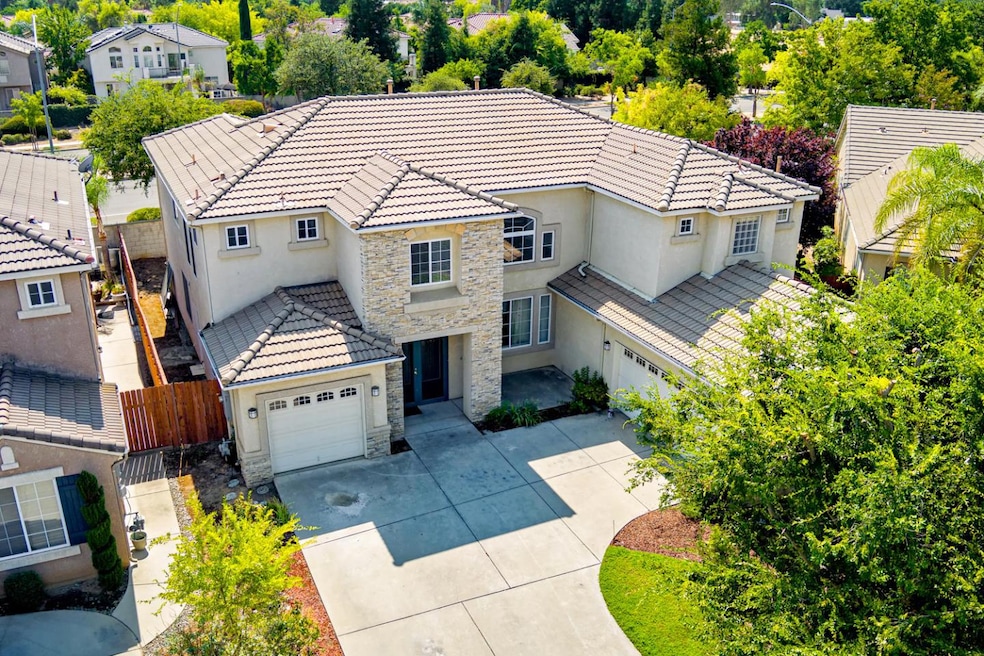 9639 N Willey Ct, Fresno, CA 93720 - photo 1