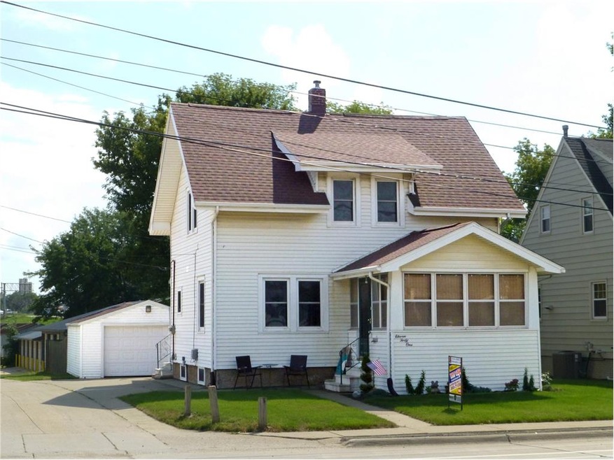 1141 H Ave NE, Cedar Rapids, IA 52402